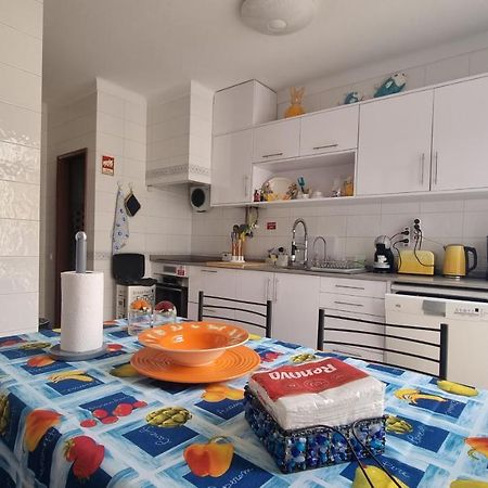 Apartmento Praia Da Dona Ana Lagos Exterior foto